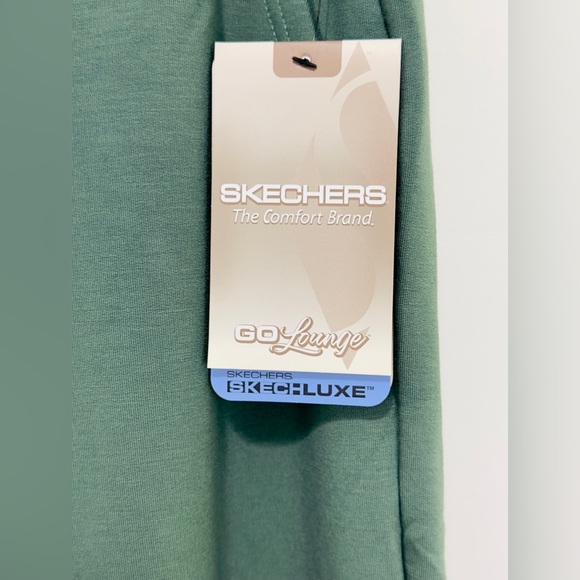 Skechers Skechluxe Go Lounge Renew Jogger Light Green Medium NWT - Picture 6 of 11